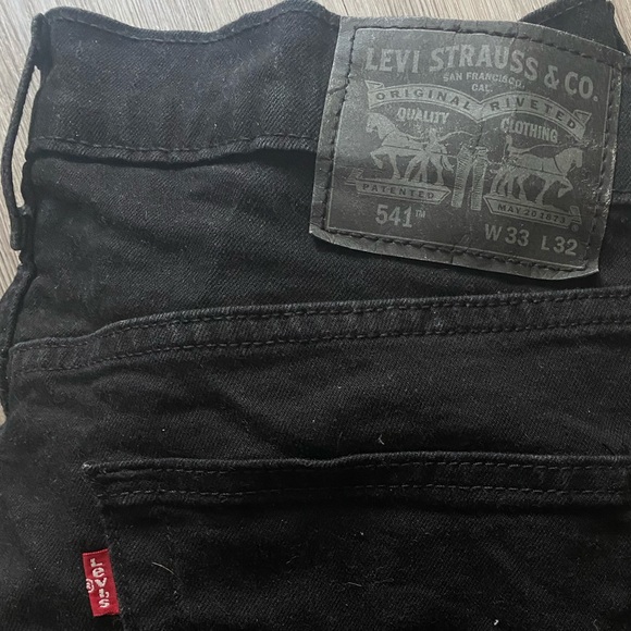 NEW LEVI 541 IN BLACK - Picture 3 of 4